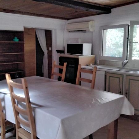 Villa Cabanon 50M2 Meounes-les-Montrieux Exterior foto